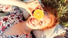 Бюджетни бюти находки, с които ще сте неотразими това лято