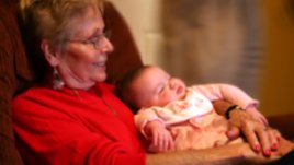 Ще ставам баба – какво да им подаря