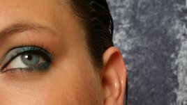 3 начина да изгладим бръчките с чаена лъжичка