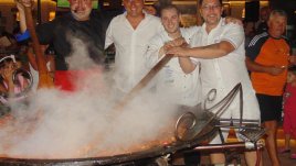 Ути, шеф Манчев и шеф Петров приготвиха най-голямата паеля