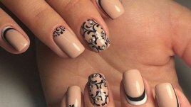 Лунен маникюр 