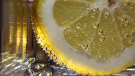 5 причини да пием вода с лимон за здраве