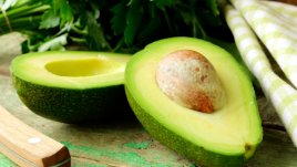 За какво да използваме ядката на авокадото?
