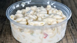 Макаронена салата с яйца и майонеза 