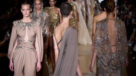 Лъскави материи от Zuhair Murad за пролет/лято 2024