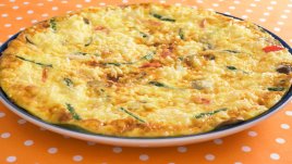 Фритата с червени чушки и сирене фета