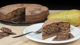 Сладкиш с круши и шоколад