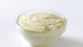 Сос с пармезан и чесън