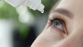 Как да поставяте капки за очи правилно и безопасно 