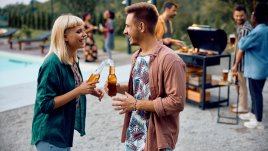 8 знака, че той иска да сте повече от приятели