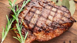 Свинско бонфиле с подправки и горчица 