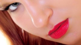 Осмелете се да сложите червено червило