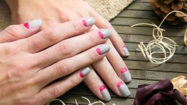Лунен маникюр