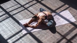 20 причини да практикувате йога (Видео)