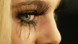 Хармония между цвета на очите и сенките