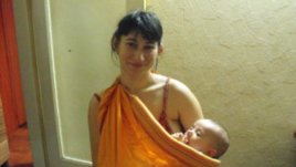 Манията бебешки слинг