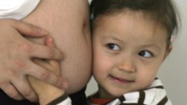 Кога да кажа на детето, че съм бременна