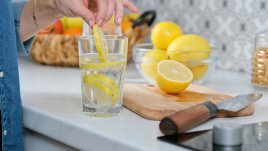 Водата с лимон и нейните чудеса за здравето 