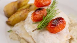 Рибно филе с чери домати 