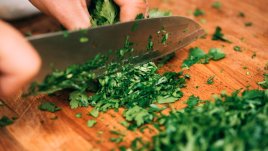 Как правилно да съхраняваме магданоза, за да остане пресен 