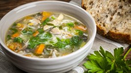 Пилешка супа с ориз и зеленчуци 