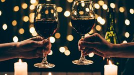 3 зодии ще се радват на романтика през ноември