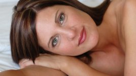 Спете голи – по-здравословно е!