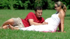 На почивка с бременно коремче