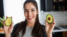 Редовната консумация на авокадо намалява риска от сърдечни заболявания