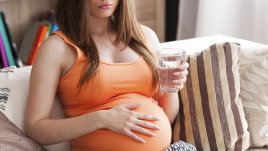 Сутрешното гадене може да пречи на вас, но помага на бебето