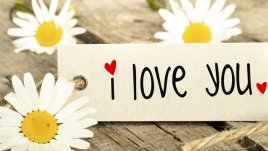 Как звучи „Обичам те“ в различни части на света