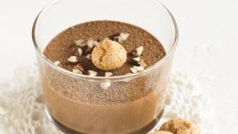 Шоколадов пудинг с бисквити амарети