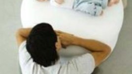 И мъжете и жените с равно майчинство