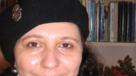 Елена Николова: Да си жена е изкуство