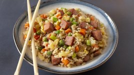 Бърз пържен ориз с шунка