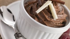 Шоколадов мус с авокадо