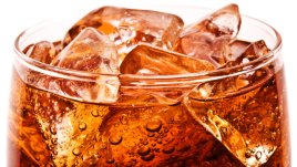 Лесно почистване с газирана напитка 