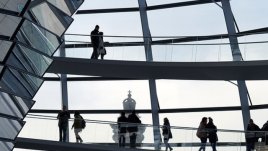 Мисъл на деня за... огледалата край нас