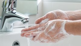 Мийте ръцете веднага щом докоснете тези неща