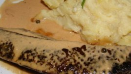 Патешко шишче с пепър сос