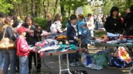 Весело и слънчево премина пролетният базар за родители