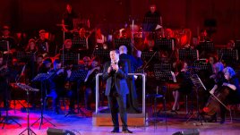 Васил Петров с мащабно коледно турне в България и Северна Македония