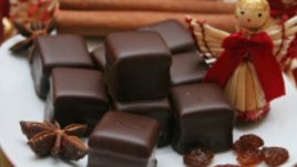 Весел декември с коледен календар