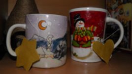 Дари коледна топлина с чаша ароматен чай