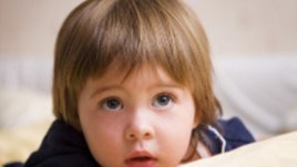 На дълъг път с малко детенце