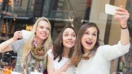 Женски хороскоп за януари 2022