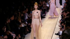 Мария Грация Кюри с първа колекция за Dior (галерия)