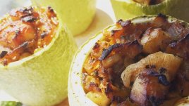 Пълнени тиквички с пилешко месо 