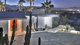 В тайната къща на магната Хауърд Хюз