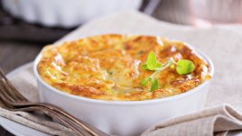 Огретен от тиквички и лук